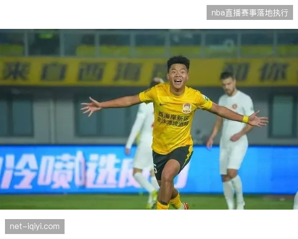 中超第13轮爆出冷门，领头羊成都蓉城遭遇赛季首败，积分榜前五球队均未尝胜绩